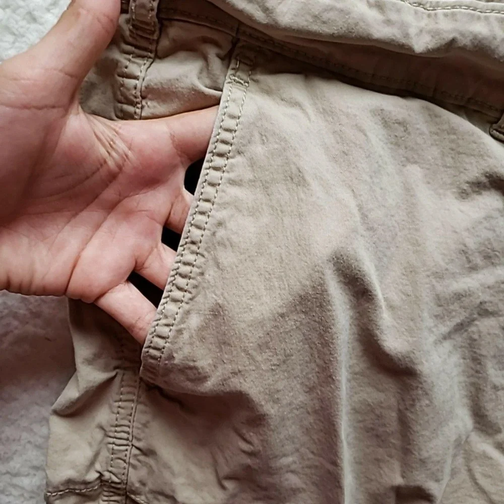 IZOD Cargo Shorts Mens 48 Beige Stretch Flat Front 11 Inseam Casual Summer
